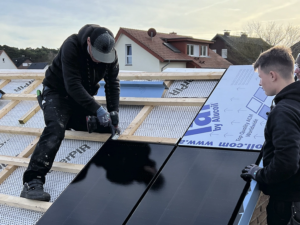 Daniel Patzwald - Dachdeckermeister bei der Arbeit